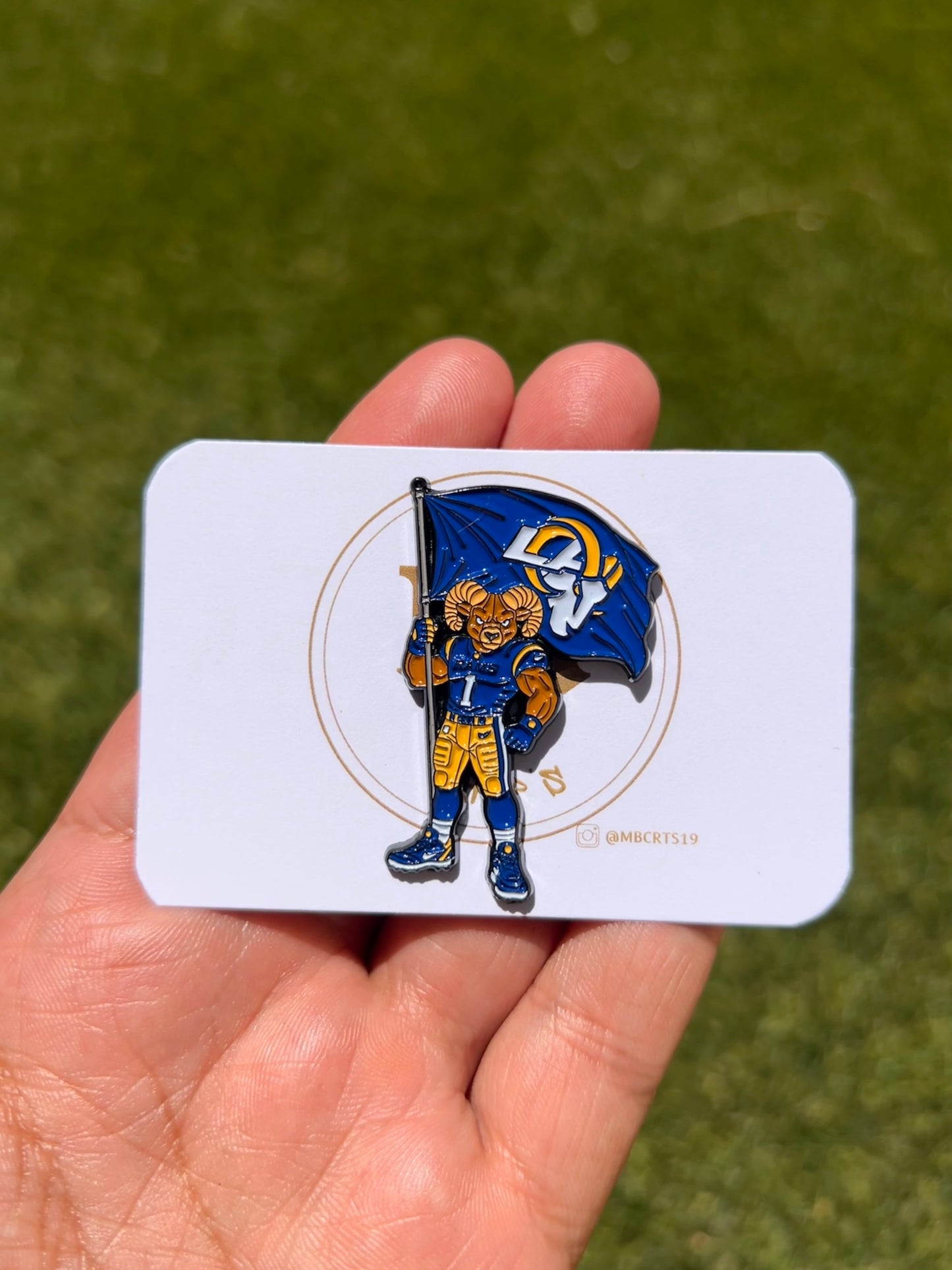 Horns UP (Los Angeles Rams)